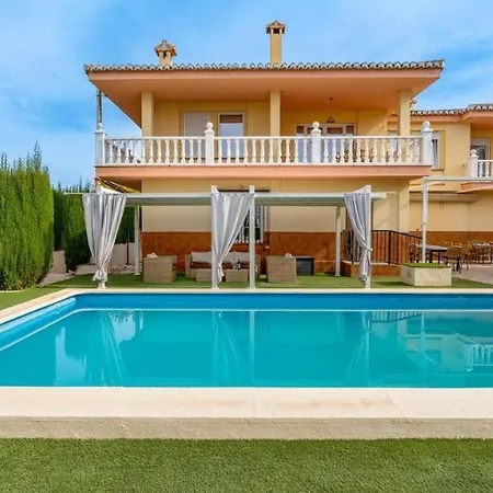 De La Acacia Holiday home Gojar